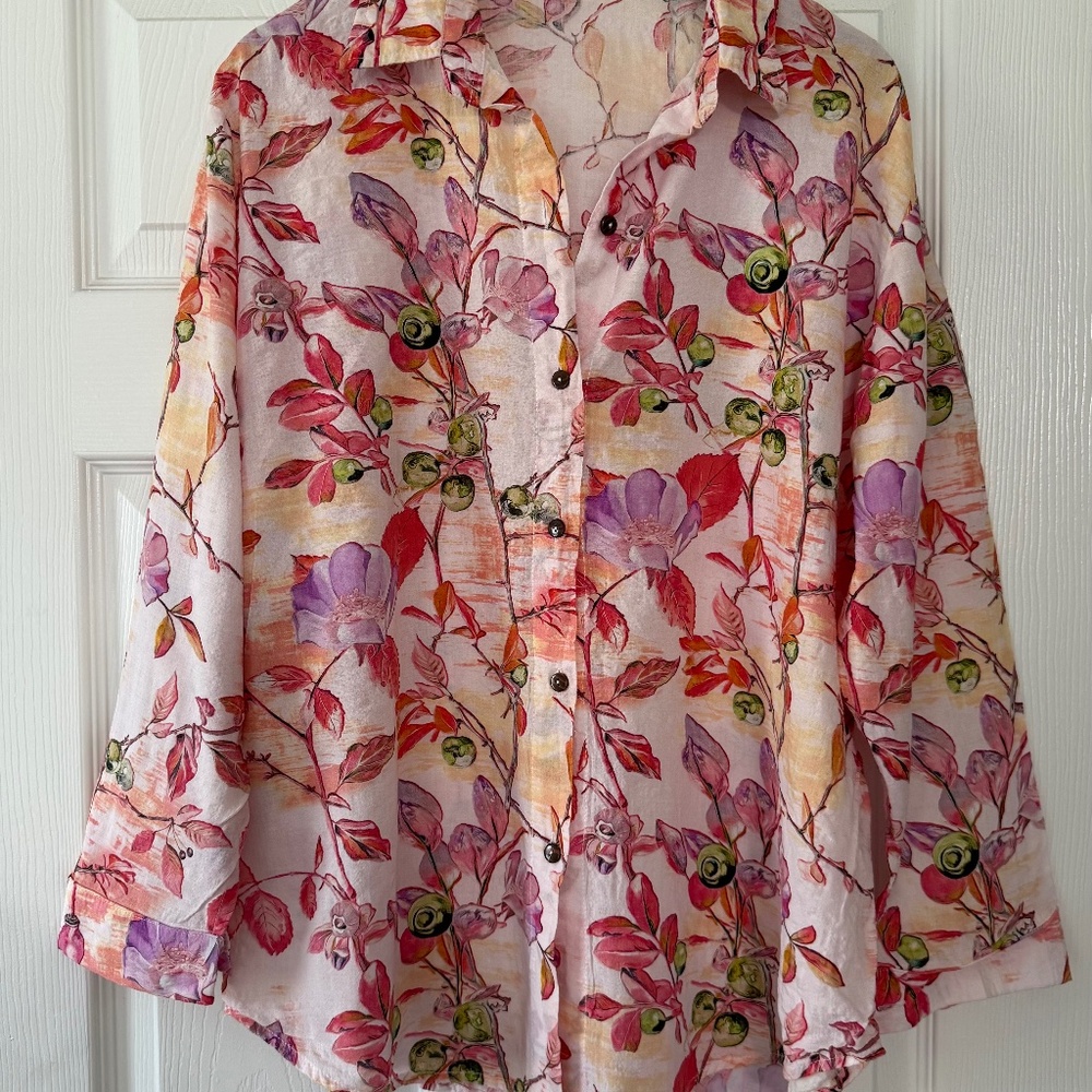 Floral Linen Button-Down Top – Lightweight & Breezy